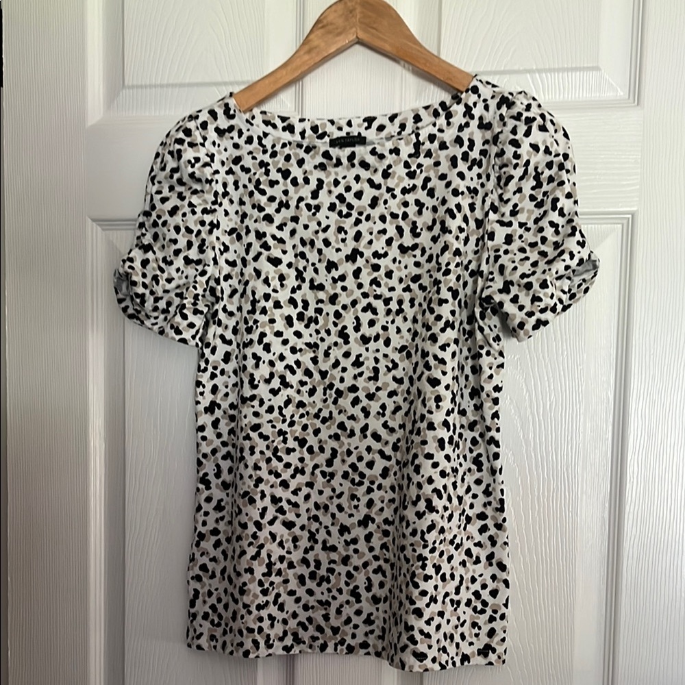 Ann Taylor Black and White Puff Sleeve Ruffled Blouse